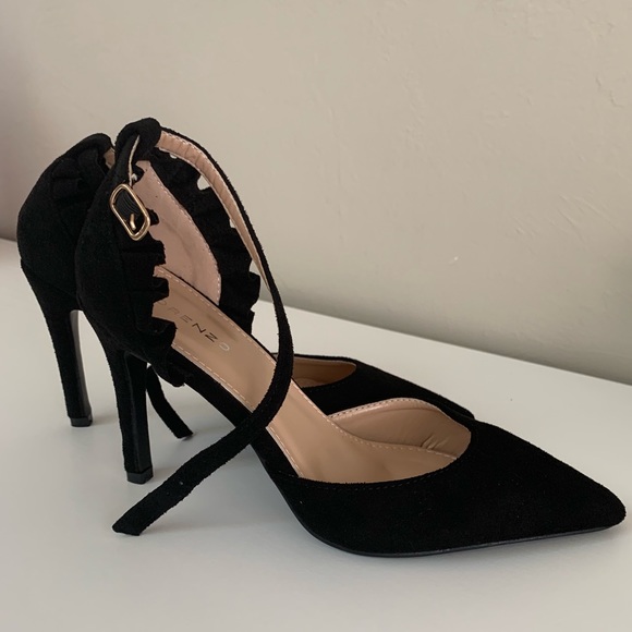 NWOT Lorenzo high heels - Picture 2 of 4